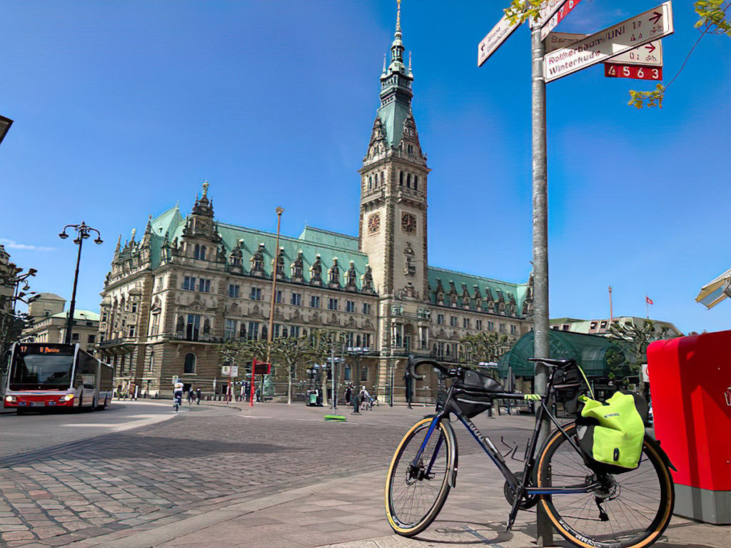 Bike at Hamburg City Hall